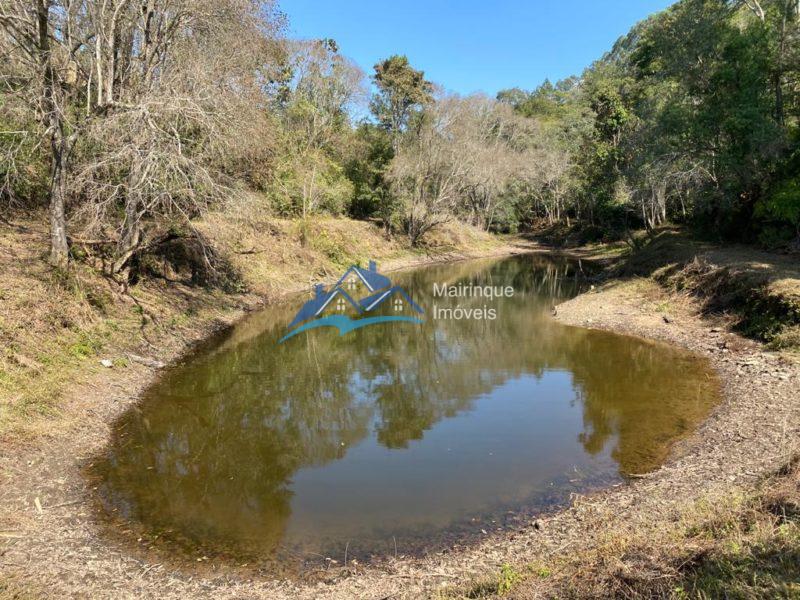 Fazenda/Sítio com 6 Quartos e 2 banheiro à Venda, 144000 m² por R$ 1.300.000 COD. ch462