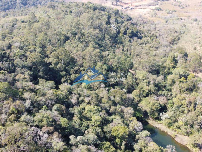 Fazenda/Sítio com 6 Quartos e 2 banheiro à Venda, 144000 m² por R$ 1.300.000 COD. ch462