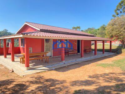 Chácara com 4 Quartos e 2 banheiros à Venda por R$ 450.000 COD. ch533