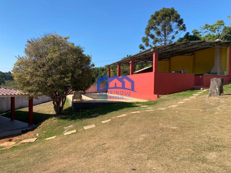 Chácara com 4 Quartos e 2 banheiros à Venda por R$ 450.000 COD. ch533