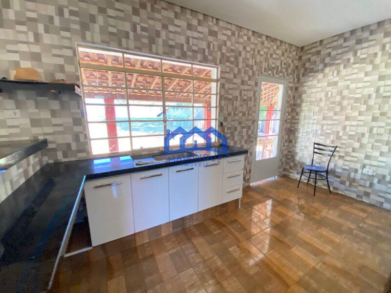 Chácara com 4 Quartos e 2 banheiros à Venda por R$ 450.000 COD. ch533