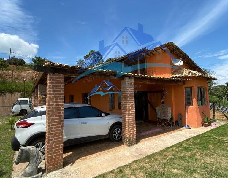 Fazenda/Sítio com 3 Quartos e 2 banheiros à Venda, 2000 m² por R$ 780.000 COD. ch621