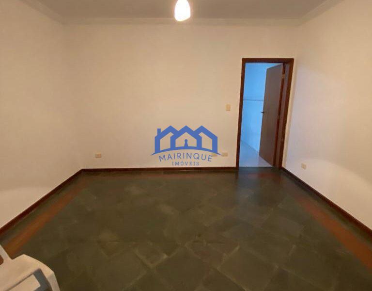 Fazenda/Sítio com 6 Quartos e 4 banheiros à Venda, 2500 m² por R$ 1.100.000 COD. ch683