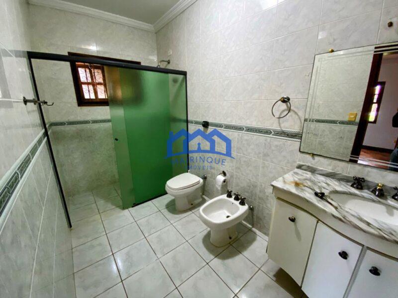 Fazenda/Sítio com 6 Quartos e 4 banheiros à Venda, 2500 m² por R$ 1.100.000 COD. ch683