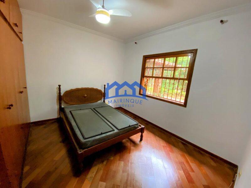 Fazenda/Sítio com 6 Quartos e 4 banheiros à Venda, 2500 m² por R$ 1.100.000 COD. ch683