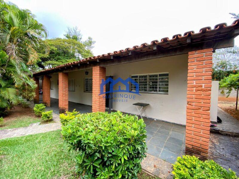 Fazenda/Sítio com 6 Quartos e 4 banheiros à Venda, 2500 m² por R$ 1.100.000 COD. ch683