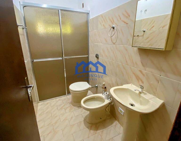 Fazenda/Sítio com 6 Quartos e 4 banheiros à Venda, 2500 m² por R$ 1.100.000 COD. ch683