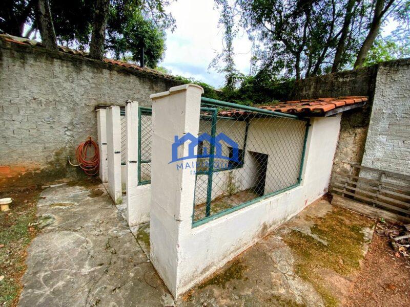 Fazenda/Sítio com 6 Quartos e 4 banheiros à Venda, 2500 m² por R$ 1.100.000 COD. ch683