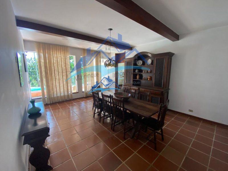 Fazenda/Sítio com 7 Quartos e 5 banheiros à Venda, 3250 m² por R$ 1.300.000 COD. ch688