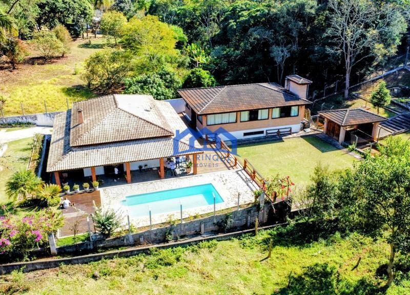 Fazenda/Sítio com 3 Quartos e 2 banheiros à Venda, 24000 m² por R$ 1.200.000 COD. ch737