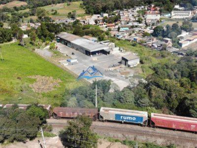 Galpão em área industrial! CH746