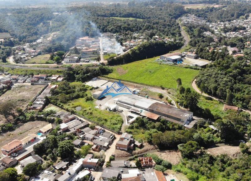 Galpão em área industrial! CH746