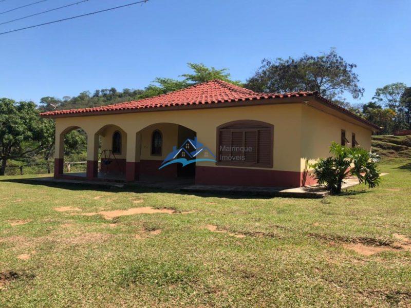 Sitio com 3 Quartos e 2 banheiros à Venda, 18000 m² por R$ 1.100.000 COD. ch810