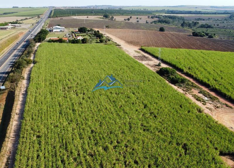 Fazenda/Sítio à Venda, 240.000 m² por R$ 5.000.000 COD. ch813