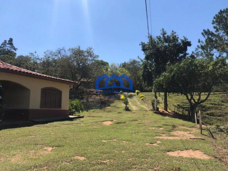 Sitio com 3 Quartos e 2 banheiros à Venda, 18.000 m² por R$ 1.100.000 Cód. ch810