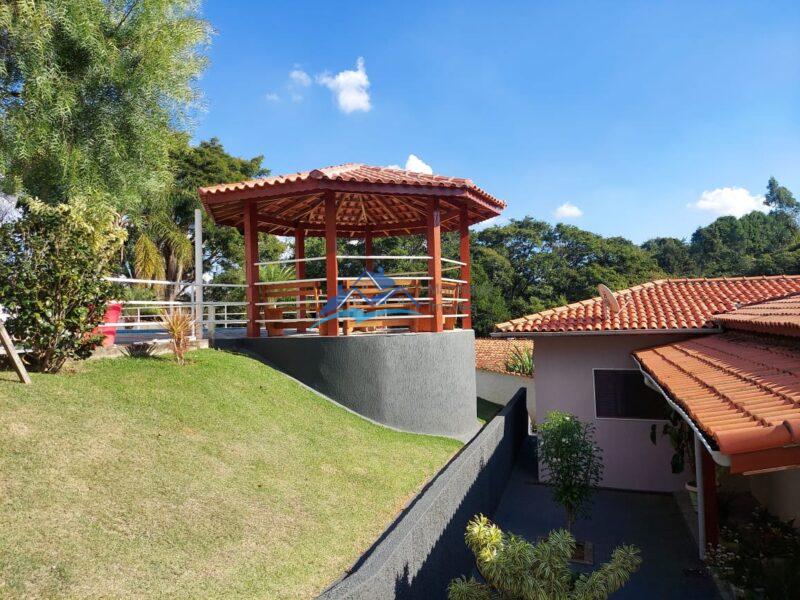 Chácara com 4 Quartos e 3 banheiros à Venda, 2200 m² por R$ 1.590.000 COD. ps137