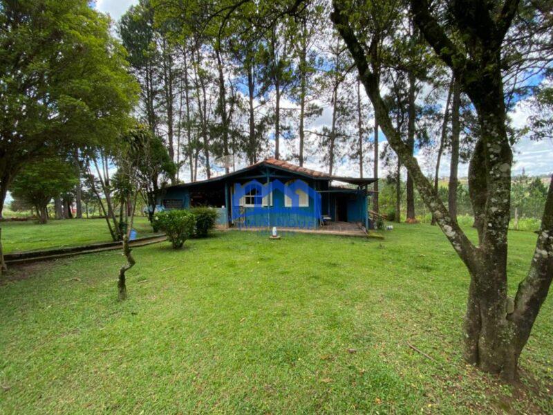 Chácara com 8 Quartos e 7 banheiro à Venda, 5.200 m² por R$ 1.180.000 COD. ch948