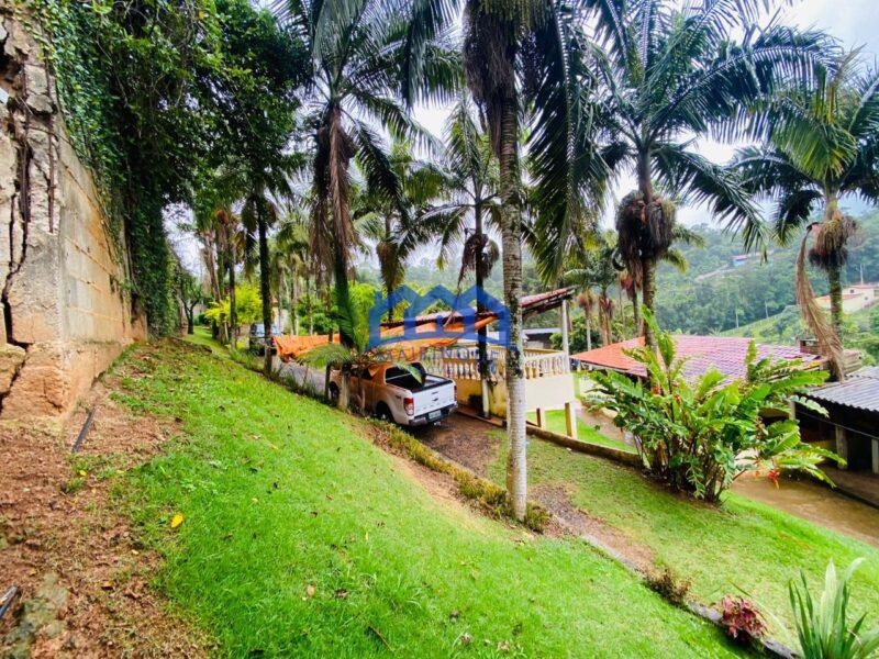 Chácara com 6 Quartos e 4 banheiro à Venda, 5000 m² por R$ 500.000 Cód. ch959