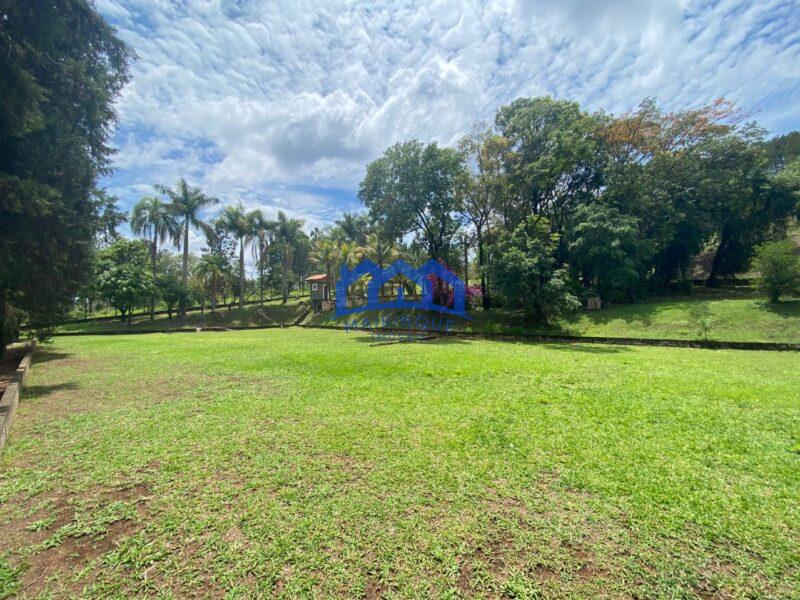 Lote/Terreno com piscina à Venda, 5.140 m² por R$ 400.000 Cód. CH945