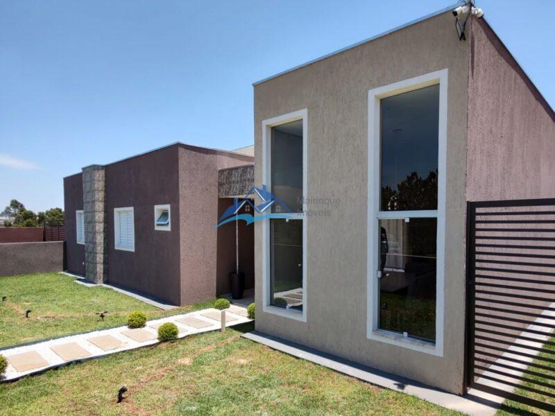 Chácara com 4 Quartos e 1 banheiro à Venda, 1000 m² por R$ 950.000 COD. ch986