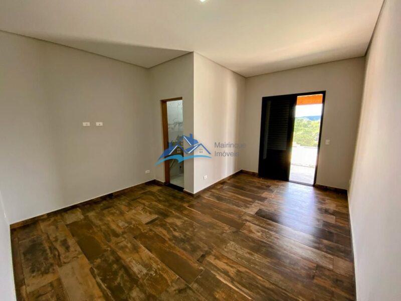 Chácara com 4 Quartos e 5 banheiros à Venda, 1000 m² por R$ 1.500.000 COD. ch1035