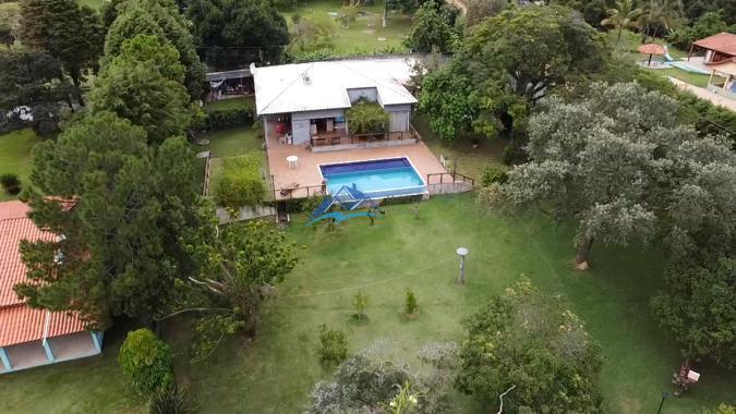 Chácara com 4 Quartos e 3 banheiros à Venda, 2600 m² por R$ 950.000 COD. ch1080