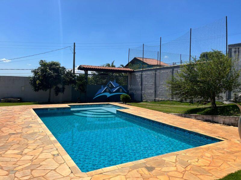 Chácara com 4 Quartos e 4 banheiros à Venda, 1000 m² por R$ 800.000 COD. ch1095