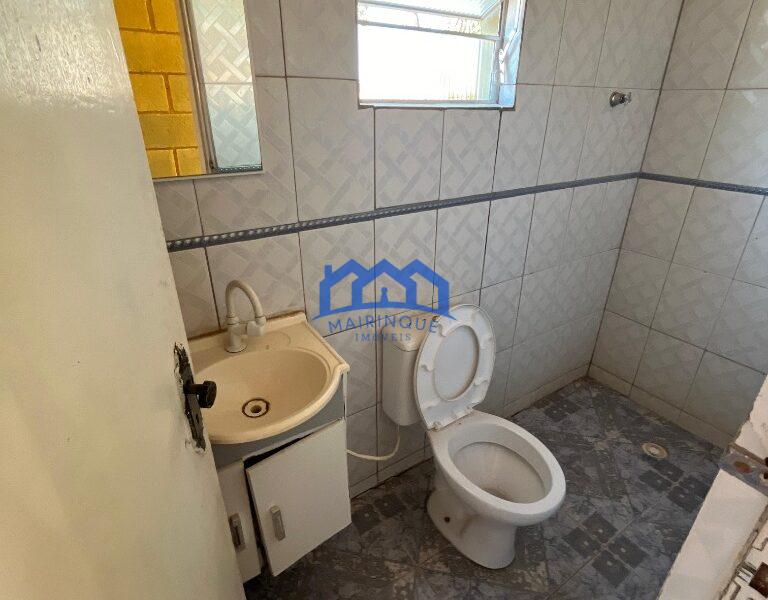 Chácara com 4 Quartos e 3 banheiros à Venda, 1600 m² por R$ 560.000 COD. ch1144