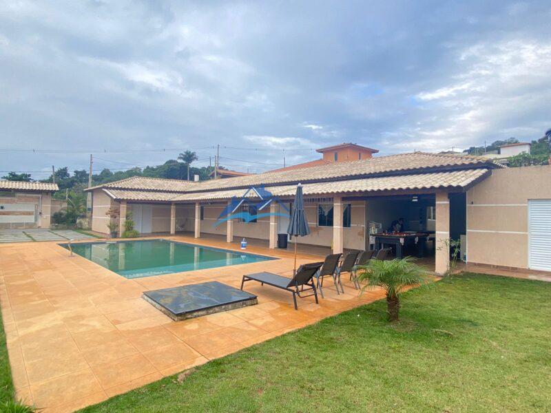 Fazenda/Sítio com 5 Quartos e 6 banheiros à Venda, 1000 m² por R$ 890.000 COD. ch1153