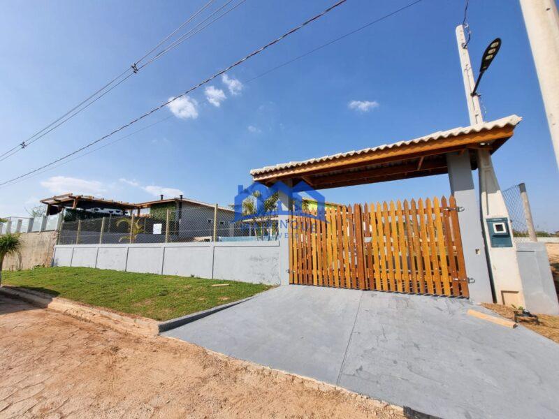 Chácara com 4 Quartos e 3 banheiros à Venda, 1000 m² por R$ 1.350.000 COD. ch1192