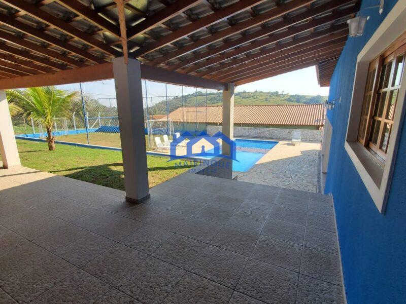 Fazenda/Sítio com 4 Quartos e 6 banheiros à Venda, 1000 m² por R$ 820.000 COD. ch1154