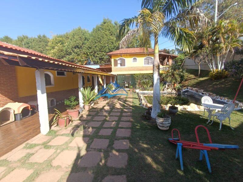 Chacara com 7 Quartos e 6 banheiros à Venda, 3000 m² por R$ 2.300.000 COD. ps199