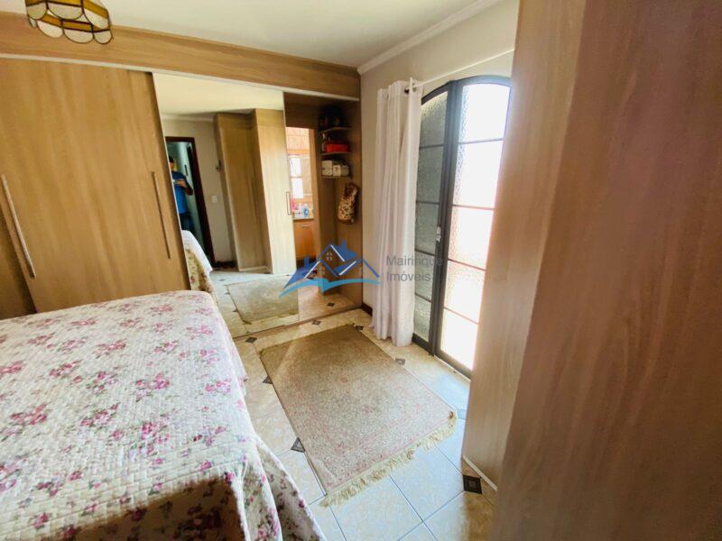 Chacara com 3 Quartos e 3 banheiros à Venda, 300 m² por R$ 1.400.000 COD. ch1258