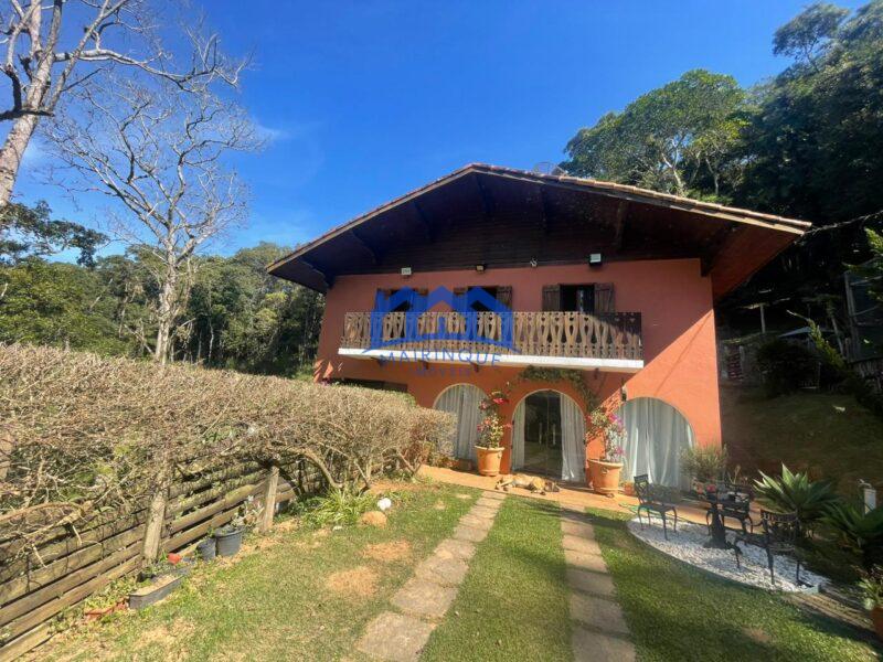 Fazenda/Sítio com 5 Quartos e 3 banheiros à Venda, 56000 m² por R$ 2.300.000 COD. ch1268