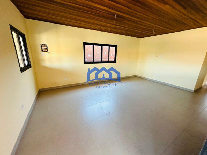 Chalé com 3 Quartos e 2 banheiros à Venda, 200 m² por R$ 950.000 COD. ch1378