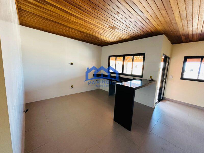 Chalé com 3 Quartos e 2 banheiros à Venda, 200 m² por R$ 950.000 COD. ch1378