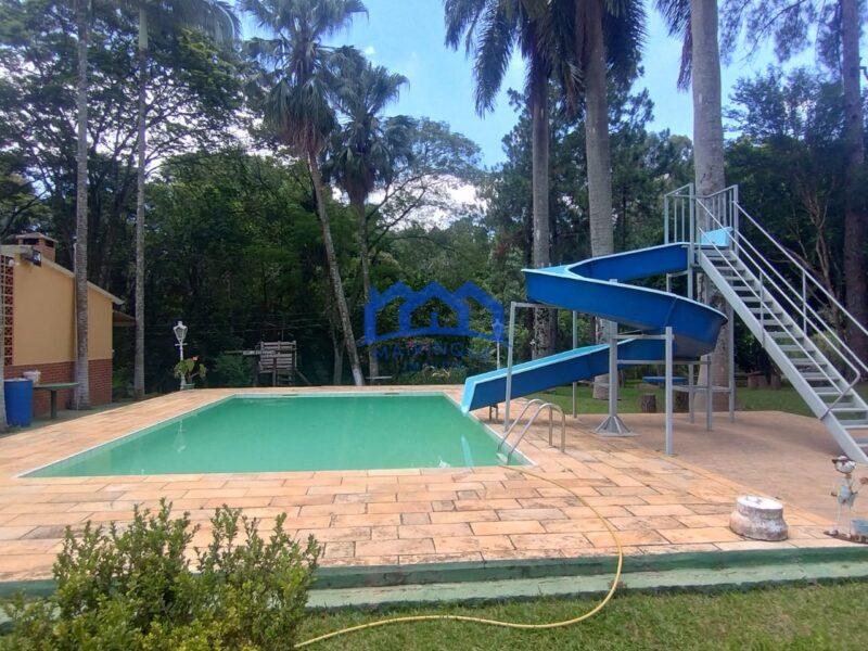 Sitio com 4 Quartos e 2 banheiros à Venda, 84.000 m² por R$ 3.000.000 COD. ch1384