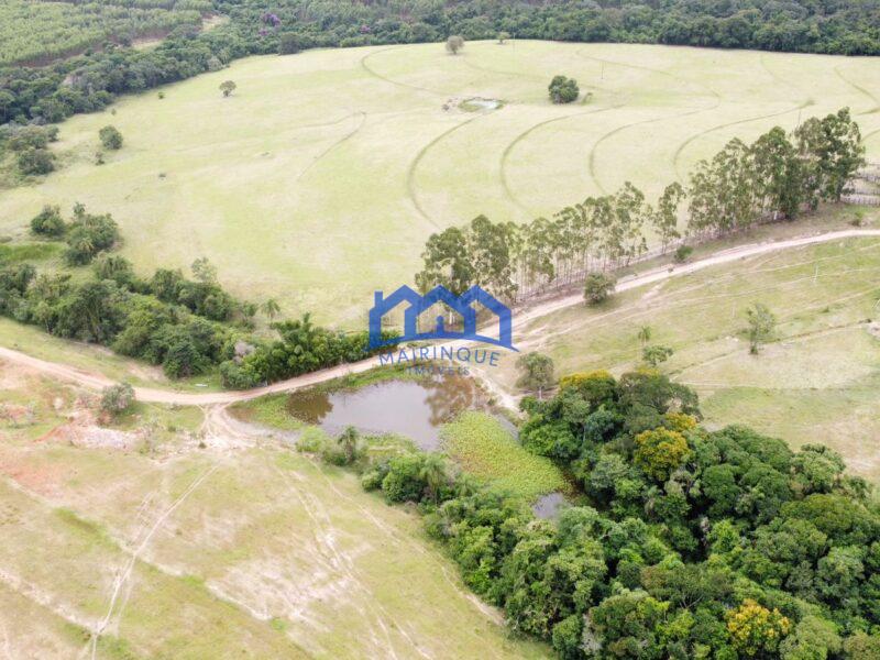 Fazenda/Sítio com 3 Quartos e 2 banheiros à Venda, 1.790.800,00 m² por R$ 12.500.000 COD. ch1391