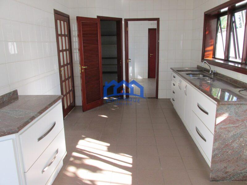 chacara com 5 Quartos e 5 banheiros à Venda, 360 m² por R$ 2.300.000 COD. ch1447