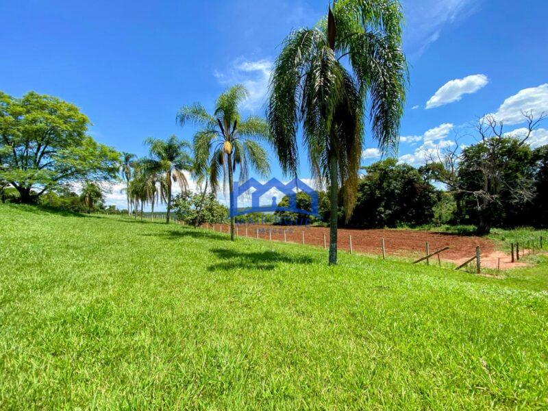 Fazenda/Sítio com 5 Quartos e 5 banheiros à Venda, 1.815.000 m² por R$ 13.000.000 COD. ch1456