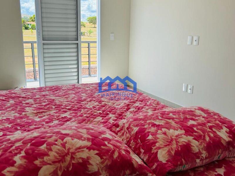 Casa de Condomínio com 5 Quartos e 2 banheiros à Venda, 450 m² por R$ 1.600.000 COD. ch1464