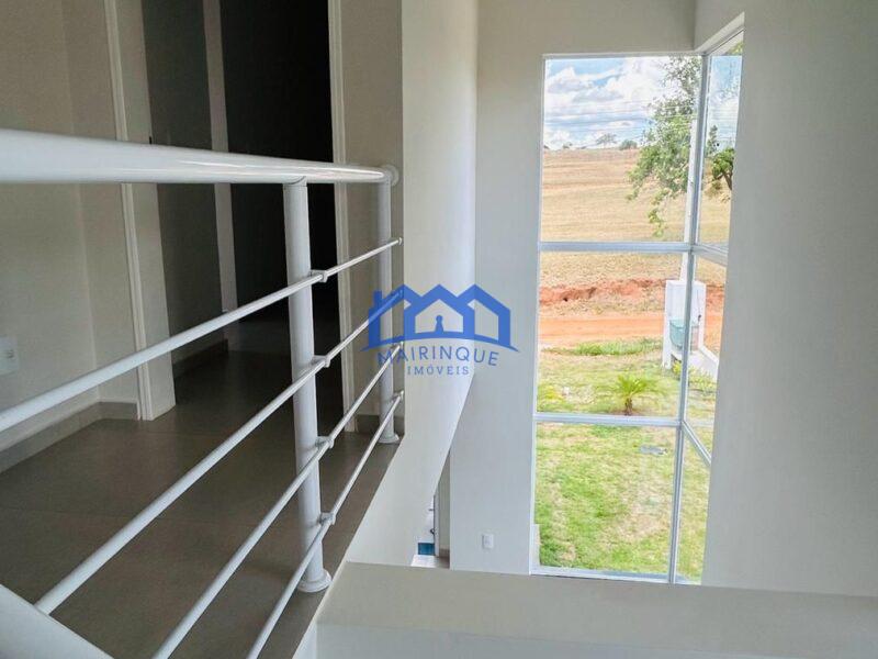 Casa de Condomínio com 5 Quartos e 2 banheiros à Venda, 450 m² por R$ 1.600.000 COD. ch1464