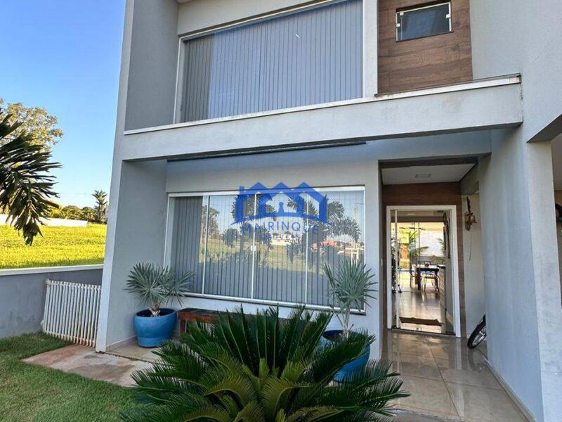 casa com 3 Quartos e 3 banheiros à Venda, 450 m² por R$ 1.400.000 COD. ch1467