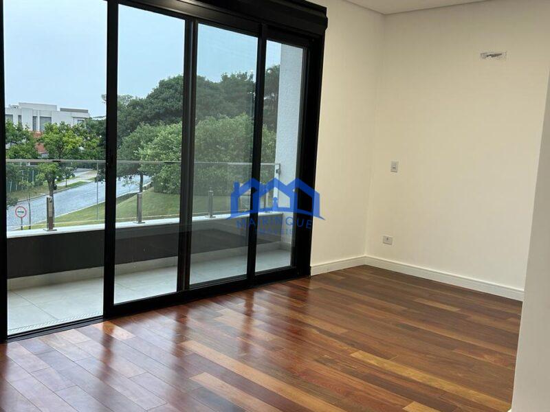 Casa de Condomínio com 4 Quartos e 5 banheiros à Venda, 441 m² por R$ 3.900.000 COD. ch1476