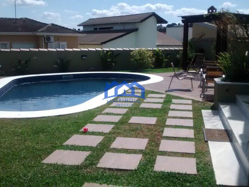 Casa de Condomínio com 3 Quartos e 3 banheiros à Venda, 560 m² por R$ 3.900.000 ch1478