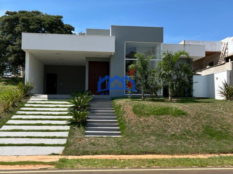 Casa de Condomínio com 3 Quartos e 4 banheiros à Venda, 450 m² por R$ 1.600.000 COD. ch1503