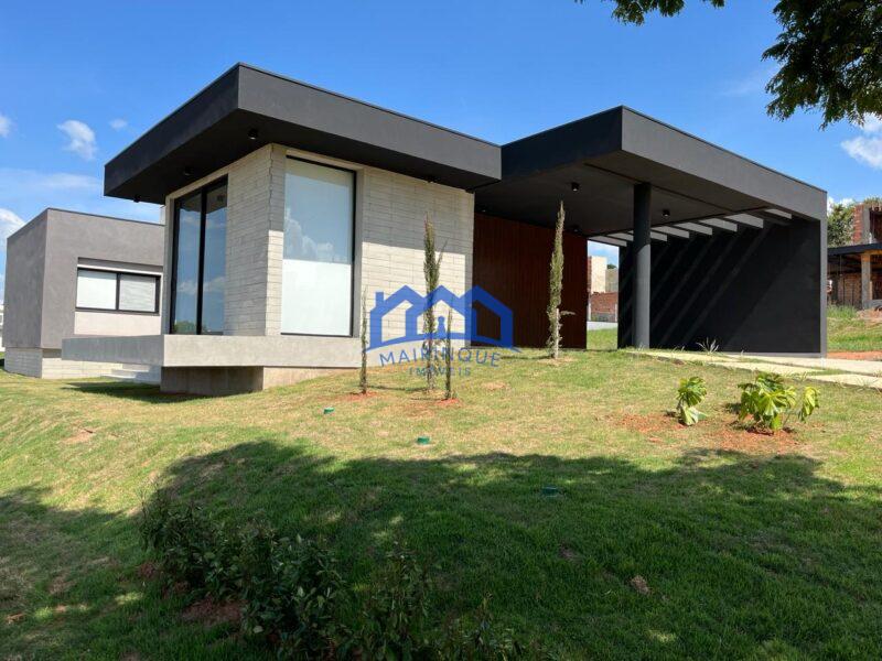 Casa de Condomínio com 3 Quartos e 2 banheiros à Venda, 450 m² por R$ 1.190.000 COD. ch1504