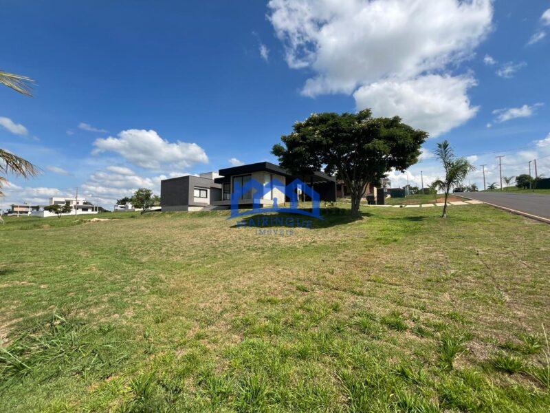 Casa de Condomínio com 3 Quartos e 2 banheiros à Venda, 450 m² por R$ 1.190.000 COD. ch1504