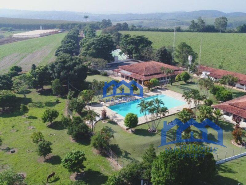 Fazenda/Sítio com 2 Quartos e 2 banheiros à Venda, 556600 m² por R$ 8.000.000 COD. ch1482