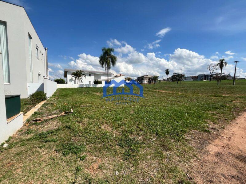 Lote/Terreno à Venda, 450 m² por R$ 250.000